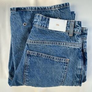 Zara Women's Boot Cut Jeans w/ embellishments!